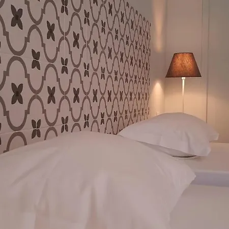 Hostel A Casa Da Arvore