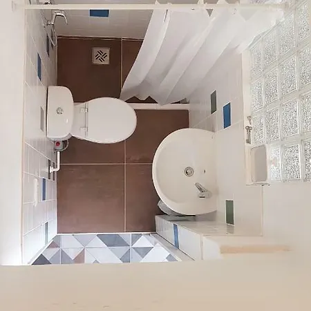 Hostel A Casa Da Arvore