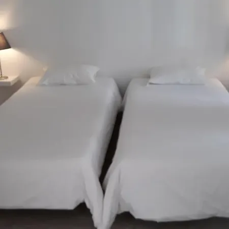 Hostel A Casa Da Arvore *