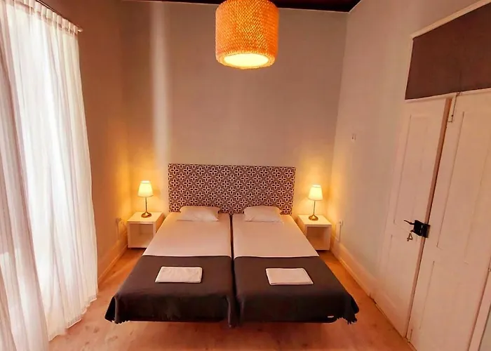 Hostel A Casa Da Arvore Faro