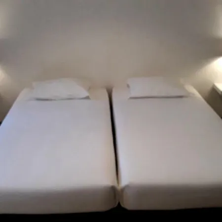 Hostel A Casa Da Arvore *