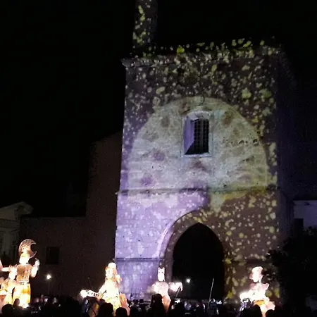 Hostel A Casa Da Arvore