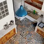 A Casa Da Arvore بيت شباب