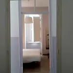 A Casa Da Arvore بيت شباب فارو